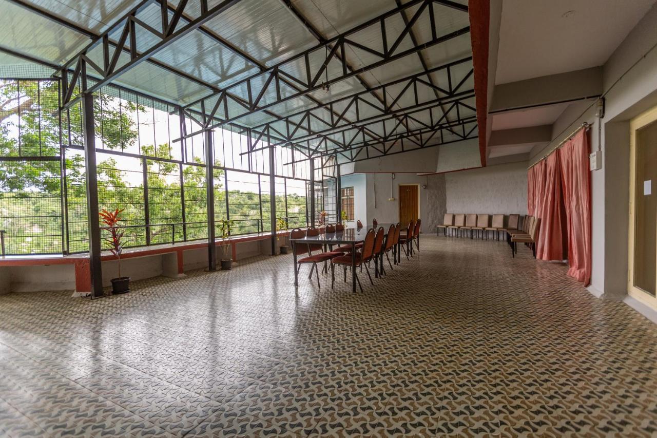 Kstdc Hotel Mayura Nisarga Pearl Valley Anekal Eksteriør billede